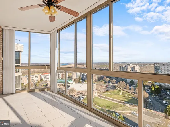 19365 Cypress Ridge Ter Unit 1115, Leesburg, VA 20176