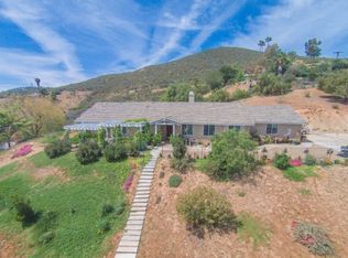 758 Rainbow Hills Rd, Fallbrook, CA 92028