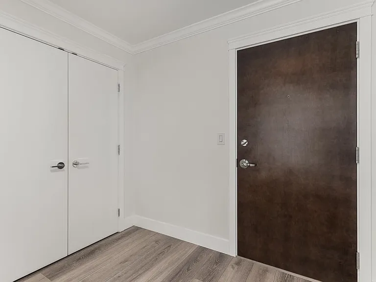 125 Milross Ave #704 — Photo 24