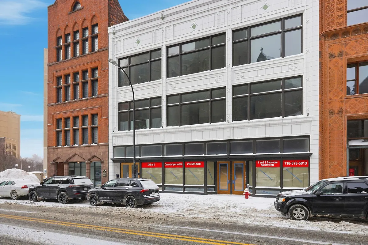 Property Photo - 130 N Pearl St #202