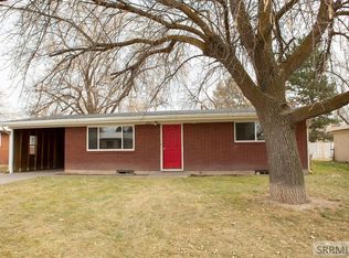 1635 Dennis St, Blackfoot, ID 83221
