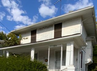 614 E Chicago St, Elgin, IL 60120