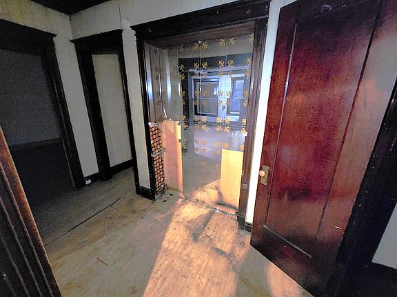 4th image of 6146 S Vernon Ave