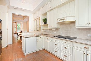 3rd image of 120 W 87th St APT 1
