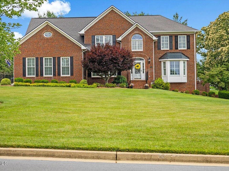 1st image of 106 Sterling Springs Dr