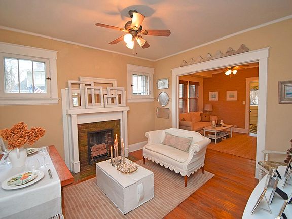4th image of 3885 Mount Vernon Ave