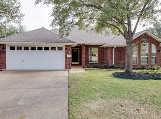 606 Castlebrook Dr, College Station, TX 77845