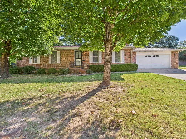 309 Cherry Ln, Mountain Home, AR 72653