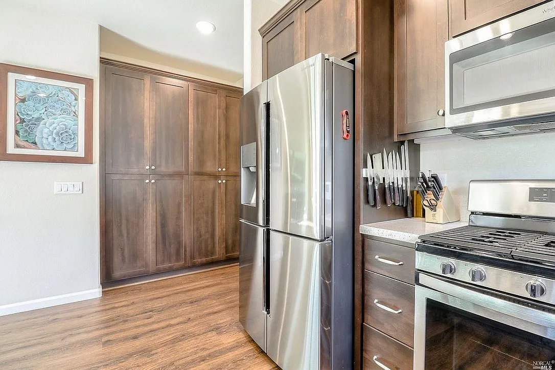 3 bed, 1368 sqft, $3,600 — Photo 3