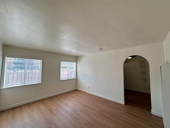 3rd image of 2645 E 57th St Unit A