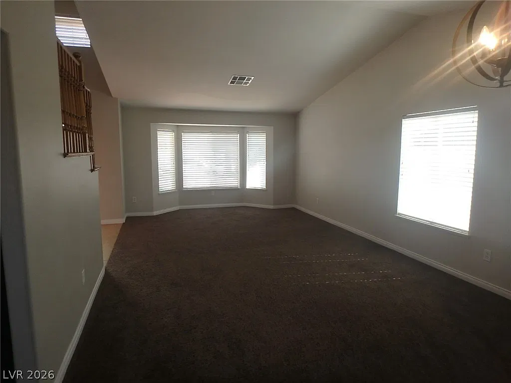 4 bed, 3.0 bath, 2390 sqft, $2,595 — Photo 4