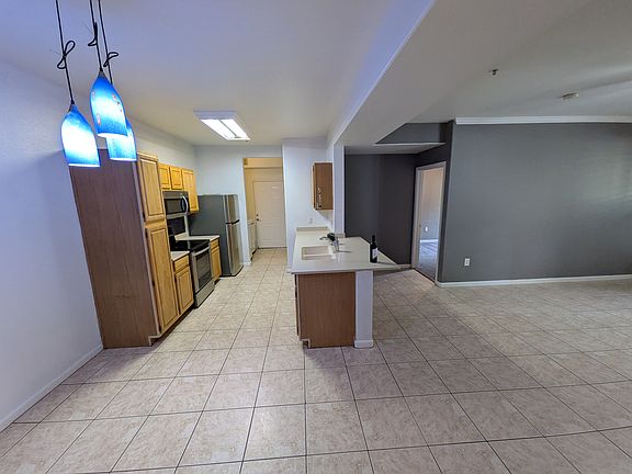 2nd image of 501 Gibson Dr