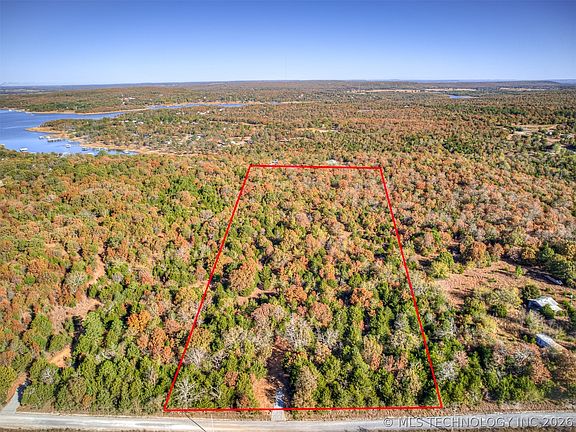 3rd image of 4 E 1165th Rd