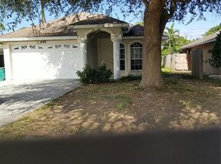 645 105th Ave N, Naples, FL 34108