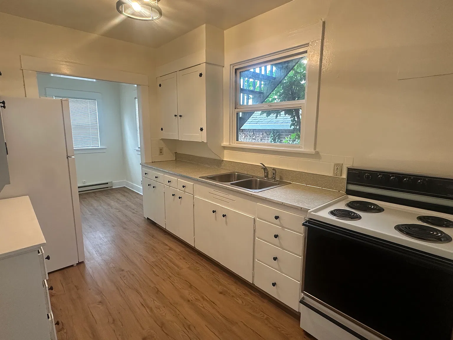 2 bed, 1224 sqft, $1,995 — Photo 4