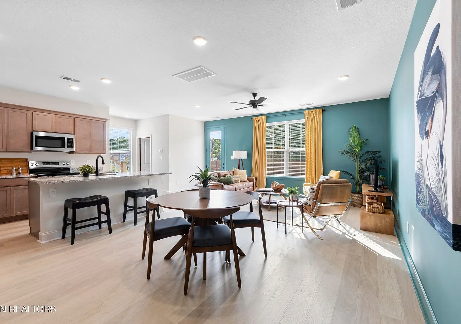 Stunning 3-Bed, 2.5-Bath Townhome at Bennett Village — Photo 4