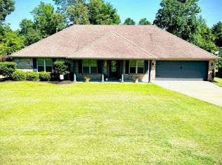 400 Myrtle Dr, Farmerville, LA 71241