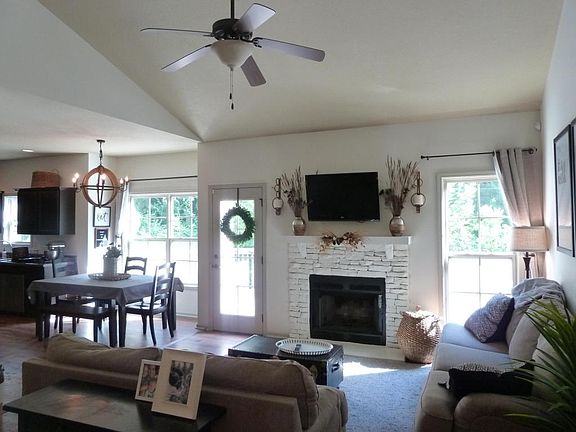 2nd image of 7152 Grizzly Creek Ln