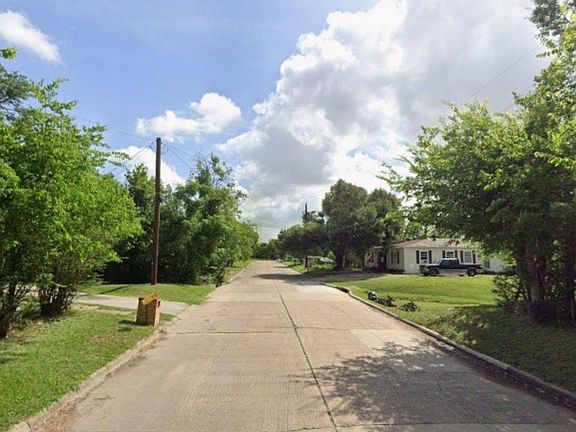 4th image of 1608 Congo St