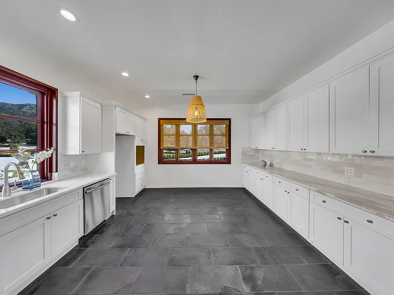 11 Deodar Ln #6 — Photo 18