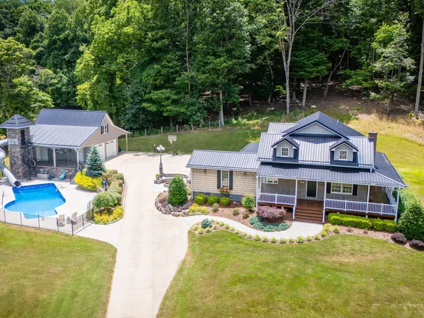 2086 Turkey Ridge Rd, Fort Blackmore, VA 24251