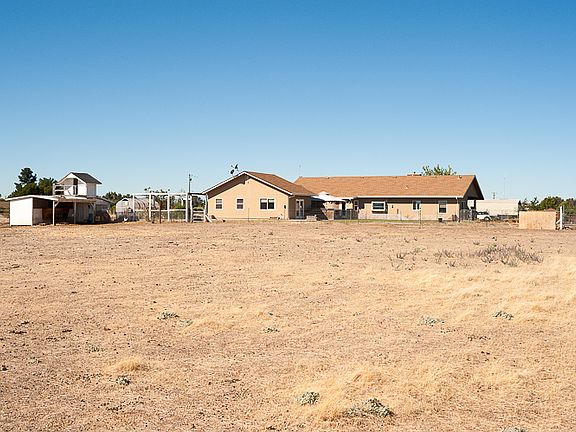 3rd image of 3325 Amoruso Way