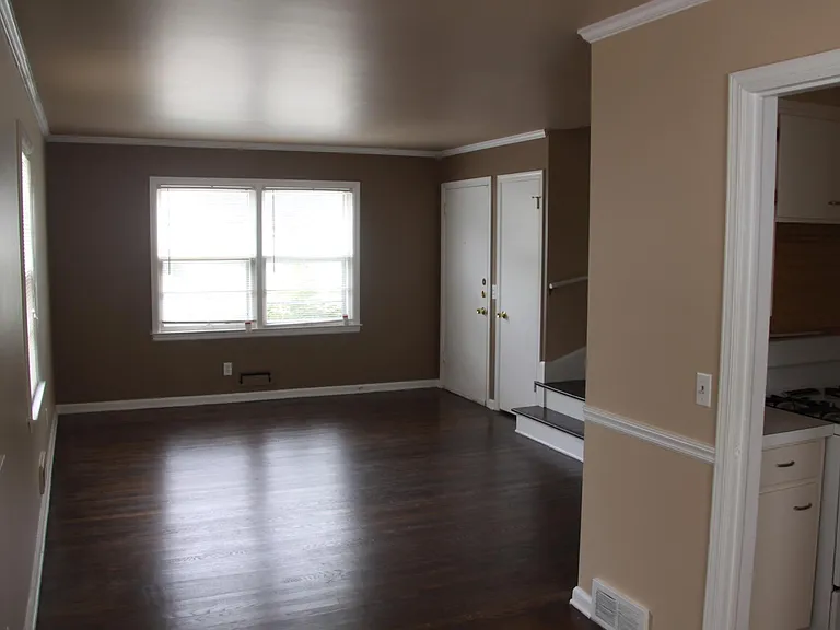 1519 Giddings Ave SE — Photo 4