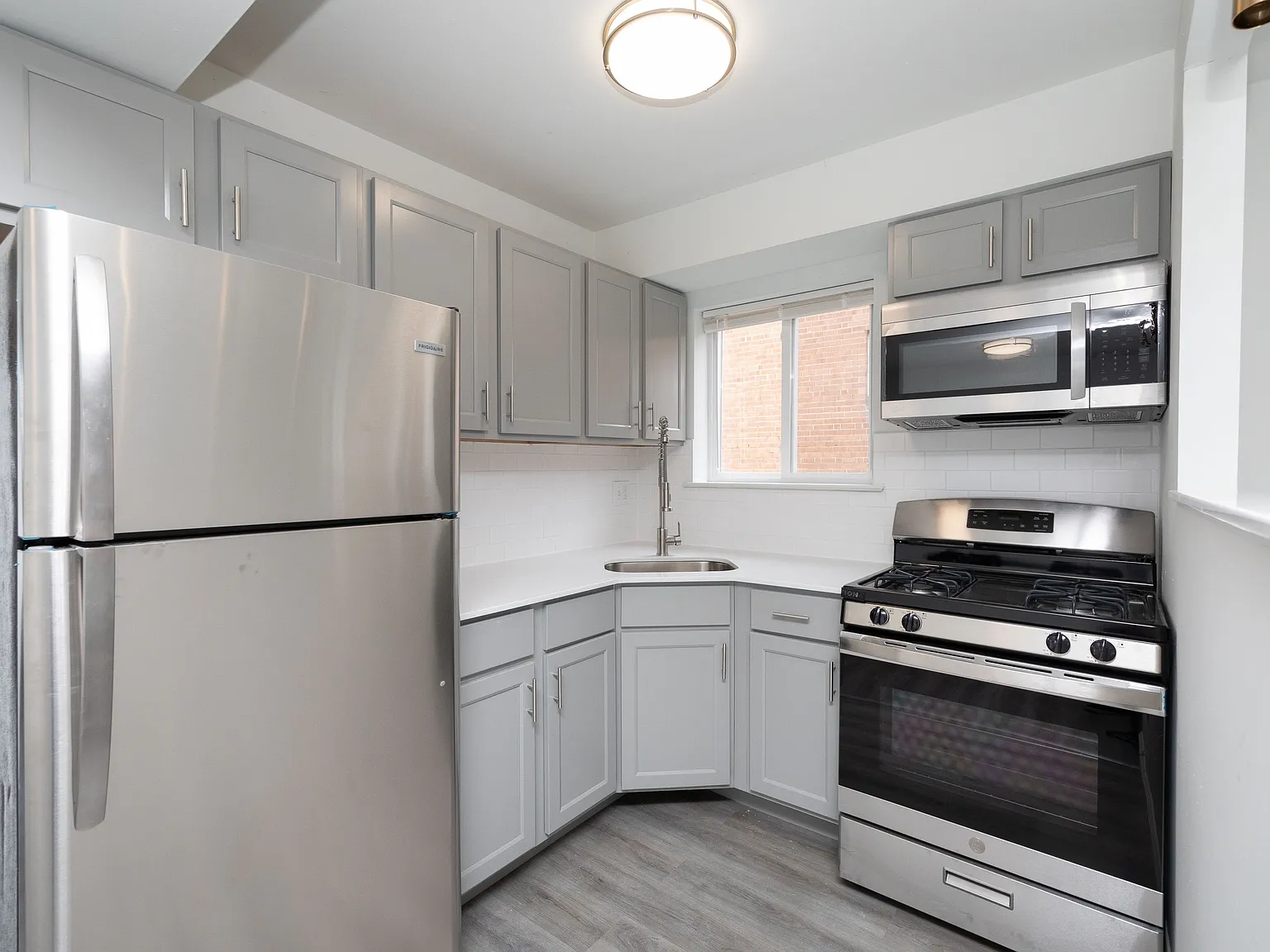 Germantown Apartments — Photo 3