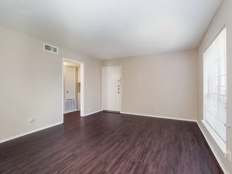 2551 San Pedro Ave #201 — Photo 3