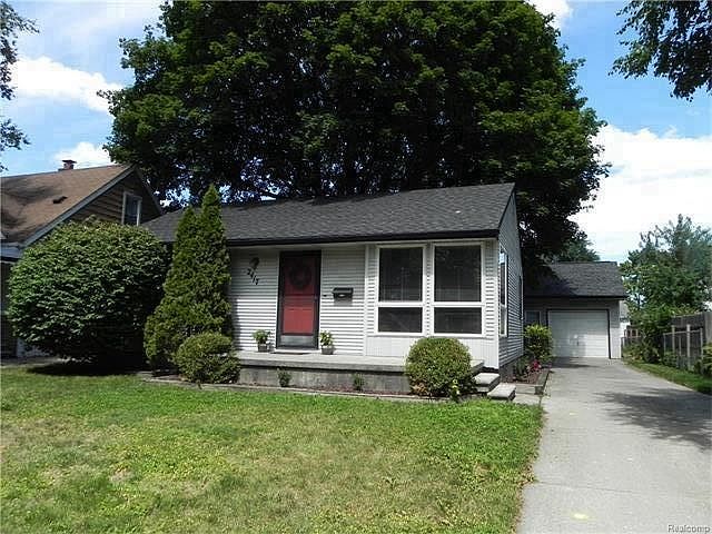 1st image of 2417 Barrett Ave