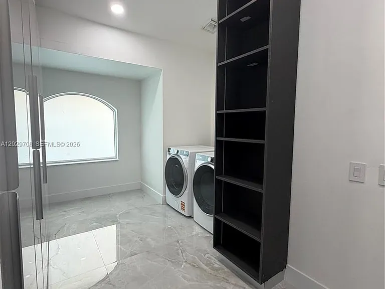4499 NW 93rd Doral Ct — Photo 5