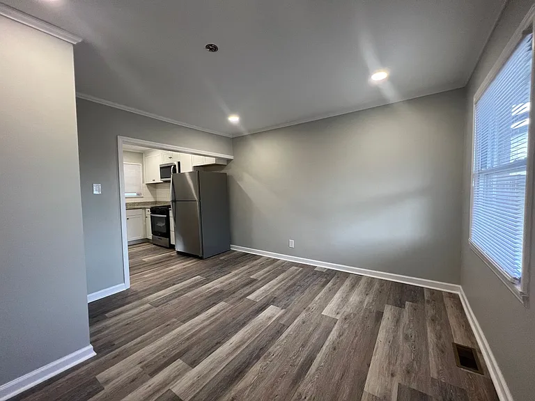 1300 S Main St — Photo 3