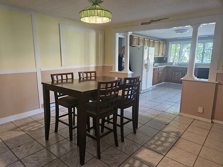 167 W Main St #1 — Photo 8