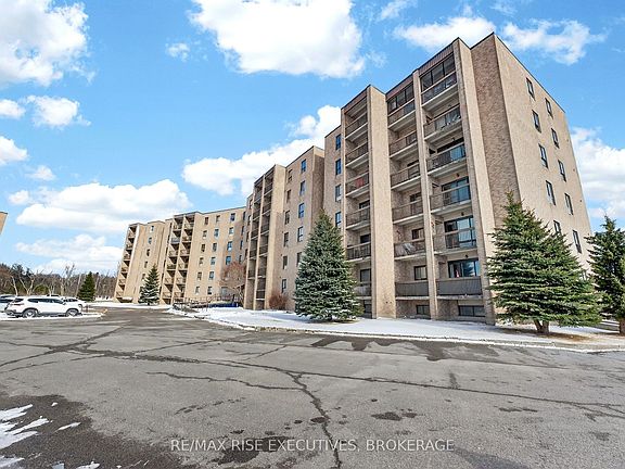 2nd image of 334 Queen Mary Rd #409