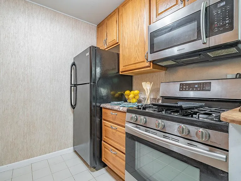 585 Hill Dr #315 — Photo 19