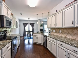 504 River Hills Ct, Charlotte, NC 28214