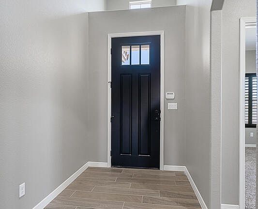 4th image of 337 Playa Vista St