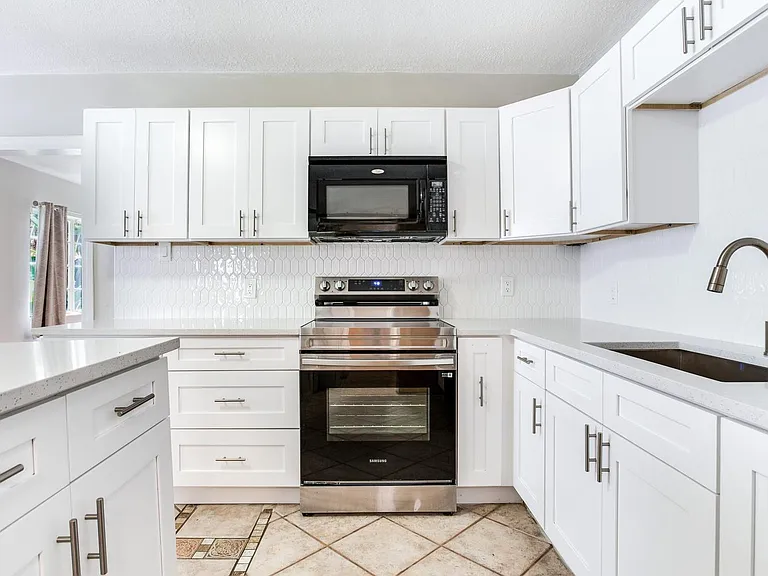 2514 W Gray St — Photo 17