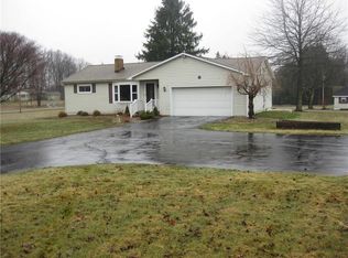 8352 Lamor Rd, Mercer, PA 16137