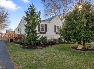 150 Thomas Ave, Maple Shade, NJ 08052