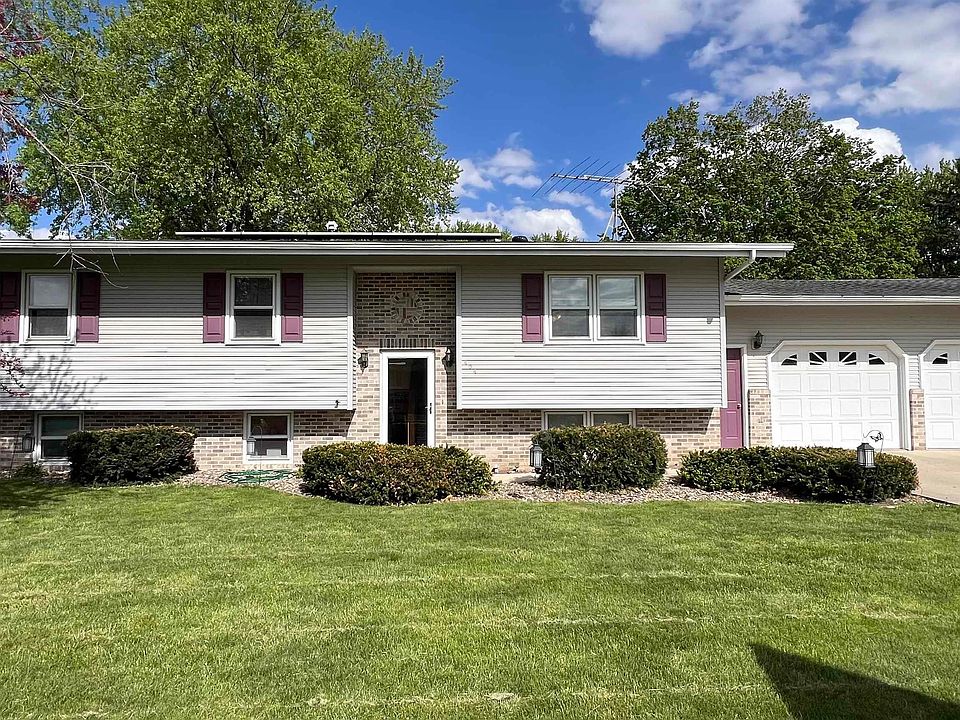 1st image of 404 Birch Dr