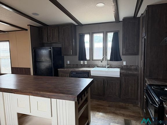 4th image of 801 Riata Rd