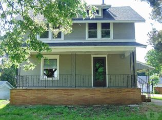 604 S 4th St, Montezuma, IA 50171