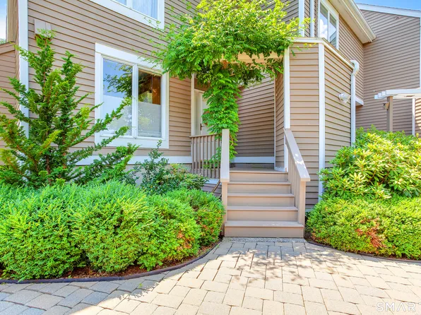 80 Seaview Terrace #32, Guilford, CT 06437