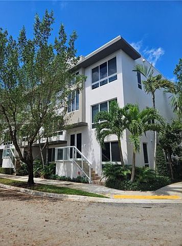 1st image of 6670 NW 105th Ct