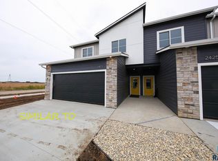 2421 E Caolinn Pl, Brandon, SD 57005
