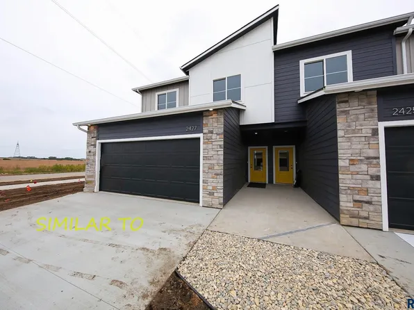 2421 E Caolinn Pl, Brandon, SD 57005