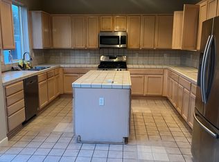 281 Barnhart Cir, Sacramento, CA 95835
