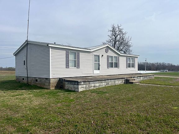 5th image of 1926 E Pin Hook Rd