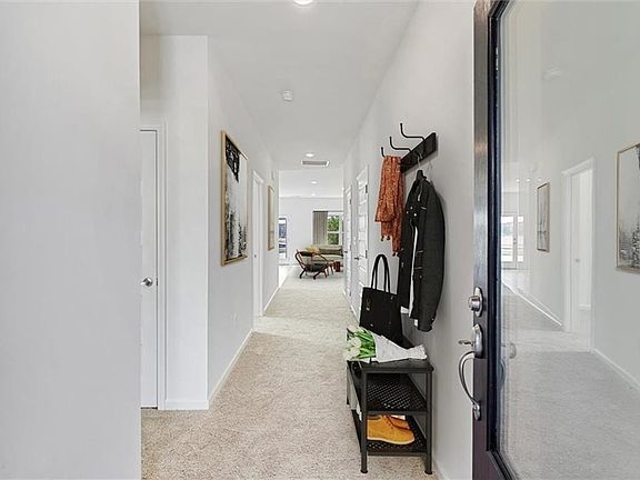 4th image of 118 Lavender Cir